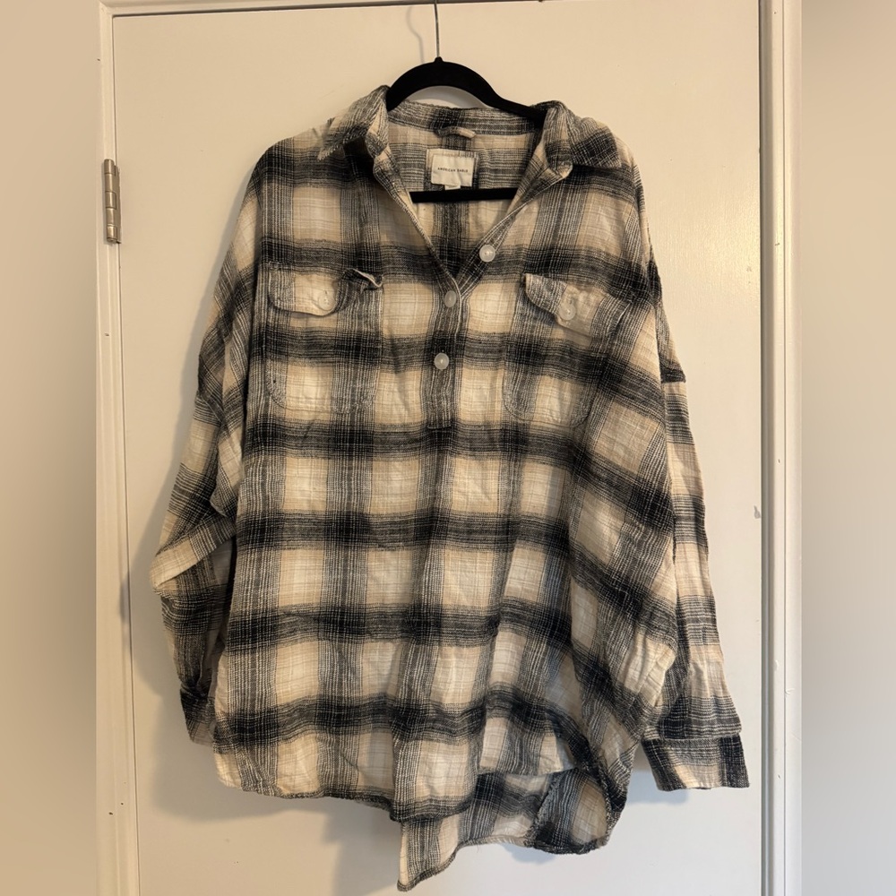 American Eagle Plaid Button-Up Shirt